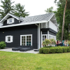 Отель Detached Chalet with Dishwasher, in the Middle of de Veluwe, фото 1