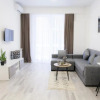 Отель Brand new, bright, 1 bedroom unit, 100 Mbps Wi-Fi., фото 2