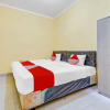 Отель OYO 90768 Endrayanti Inn Syariah, фото 3