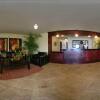 Отель Comfort Inn & Suites, фото 2