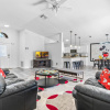 Отель Mickey's Lakeside Villa: Relaxing, Spacious, & Fun, Kissimmee, US, фото 2