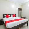 Отель OYO Flagship 702800 Om Gulmohar Avenue, фото 5