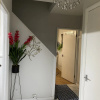 Отель 3 Bed Flat, Dedicated Workspace, Parking, 4KTV, фото 1