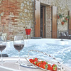Отель Wonderful house with hot tube and infinite view on Chianti 5 min drive form Siena-Cozy house, фото 18