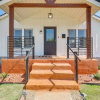 Отель Modern Fort Worth Home w/ Yard ~ 5 Miles to Dtwn!, фото 1