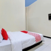 Отель OYO 92594 Raja Ratu Homestay, фото 5