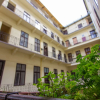 Отель Kalvin Apartments, фото 1