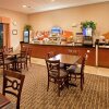 Отель Holiday Inn Express and Suites Kansas City Liberty, фото 9