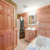 Отель Bear Hugs 1 Bedroom Mountain View Home with Hot Tub, фото 12