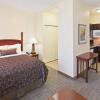 Отель Staybridge Suites Oklahoma City Airport, an IHG Hotel, фото 5