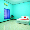 Отель Penginapan Cemara Indah by RedDoorz, фото 3