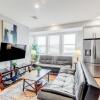 Отель Luxury 2BD/2BA Near Logan Airport and T station, фото 7