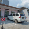 Отель RedDoorz near Rita Supermall Purwokerto 2, фото 21