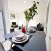 Отель Modern Apartment in Uxbridge, фото 11