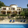 Отель Beautiful villa near Calonge with private swimming pool, privacy, peace and great view, фото 1