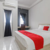 Отель Reddoorz Apartment @ Dramaga Tower, фото 3