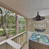 Отель Peaceful Beach Getaway W/ 3 Pools & Tennis 2 Bedroom Condo, фото 7
