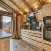 Отель Les 3 Chalets Des 3 Vallees - Chalet Val Thorens, фото 1