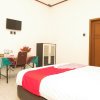 Отель OYO 353 Loesje Guest House Syariah, фото 4