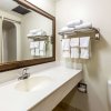 Отель Econo Lodge Inn & Suites, фото 9