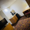 Отель Herington Inn & Suites, фото 1