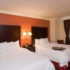 Отель Hampton Inn & Suites Stamford, фото 6