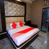 Отель OYO 12842 Hotel Sumit Lodge, фото 11
