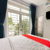 Отель White 1 Hotel by OYO Rooms, фото 12