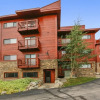 Отель Pine Ridge 7e - Ski-in / Ski-out 3 Bedroom Condo by RedAwning, фото 27