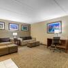 Отель Comfort Inn & Suites Hamilton Place, фото 45