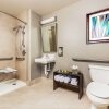 Отель DoubleTree by Hilton Hotel West Palm Beach Airport, фото 19