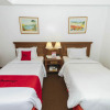 Отель RedDoorz Plus Near Rcbc Plaza, фото 10