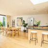 Отель The Putney Wonder - Dazzling 3bdr Flat With Garden, фото 10
