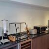 Отель Howard Johnson Ponderay/Sandpoint, фото 10