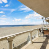 Отель Upper Beach Front Escape Unit B, фото 15