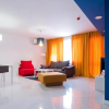 Отель Pop your C-O-L-O-R-S - Funky and Modern 1BDR. Apt., фото 3
