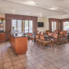 Отель La Quinta Inn & Suites Canton, фото 11
