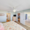 Отель New Listing! Oceanfront - Walk To Beach 2 Bedroom Condo, фото 6