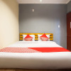 Отель OYO 990 Stadion Residence Syariah, фото 5