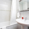 Отель Spacious 4 Bedroom Apartment Fira BCN & Camp Nou, фото 9