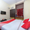 Отель B Square Homes by OYO Rooms, фото 11
