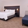 Отель Holiday Inn Express & Suites Mall of America - MSP Airport, an IHG Hotel, фото 5