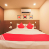 Отель OYO 18951 City Xpress Hotel Rooms, фото 4