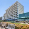 Отель Comfort Inn & Suites Virginia Beach - Oceanfront в Вирджиния-Бич