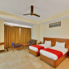 Отель OYO 10534 Hotel Kanishka, фото 7
