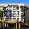 Отель Long Beach Marriott в Лонг-Биче