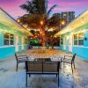 Отель Hollywood Beach Broadwalk Family Vacation Home, фото 13