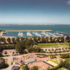 Отель Unique Beach House With Dishwasher and Beautiful View, in a Holiday Park, фото 29