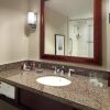 Отель New Orleans Marriott Metairie at Lakeway в Метэйри