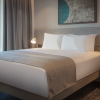 Отель Staybridge Suites London Heathrow - Bath Road, an IHG Hotel, фото 19